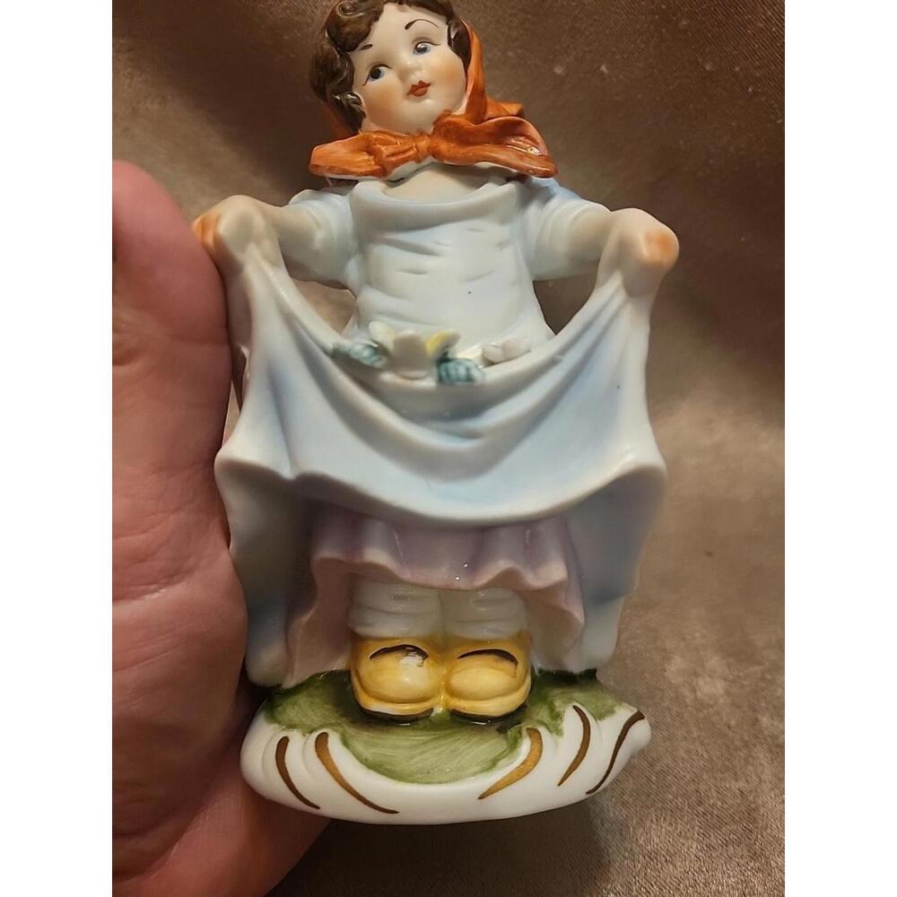 Vintage Ceramic Figurine - Girl With Red Scarf Holding Flowers in Her Dress - Picture 7 of 10